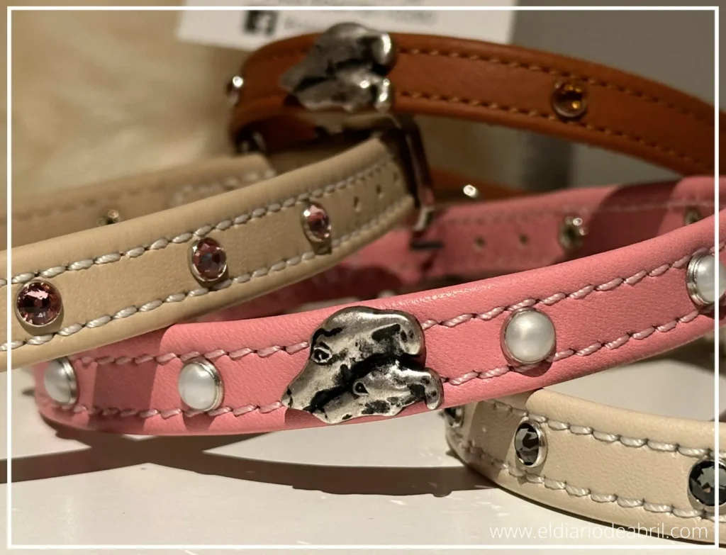 Detalle de los collares