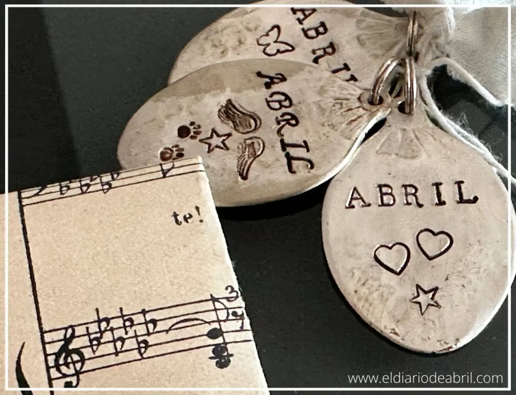 Placas identificativas para collares de Whippets