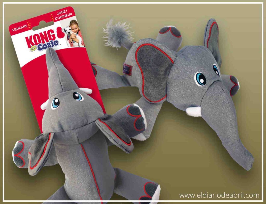 Detalles en grande de los muñecos de peluche que le hemos comprado a la Whippet Abril
